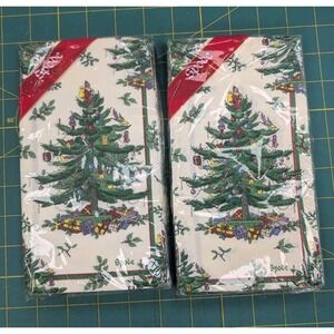 Spode Paper Guest Napkins Towels 3 Ply 15 Towelettes each 2 Packages Christmas